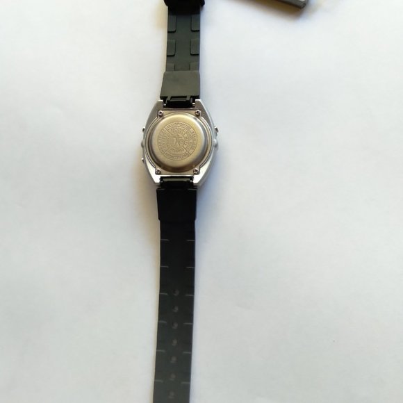 Armitron Ladies watch - Picture 7 of 7